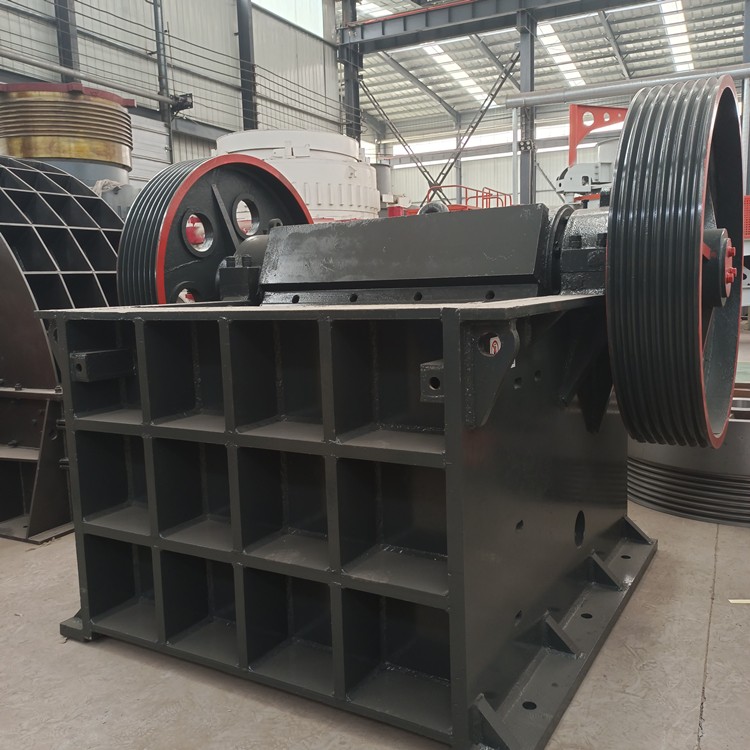 Fine jaw crusher 250×1200 mm Fine jaw crusher 250×1200 mm